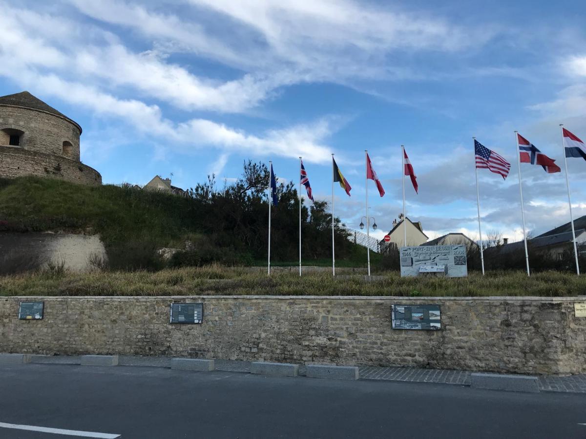 Fishermen'S Friend Port-en-Bessin-Huppain Bagian luar foto